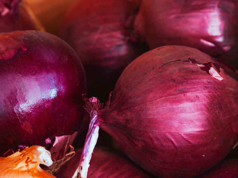 Fresh red onion image Local Fare Jax organic and fresh groceries delivered to you